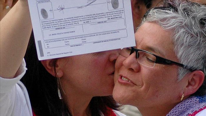 gay marriage mexico crop.jpg